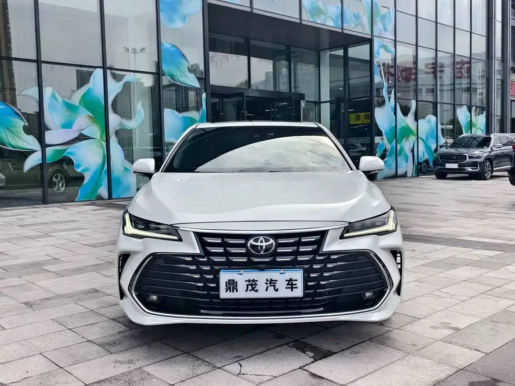 Toyota Avalon — миниатюра 2
