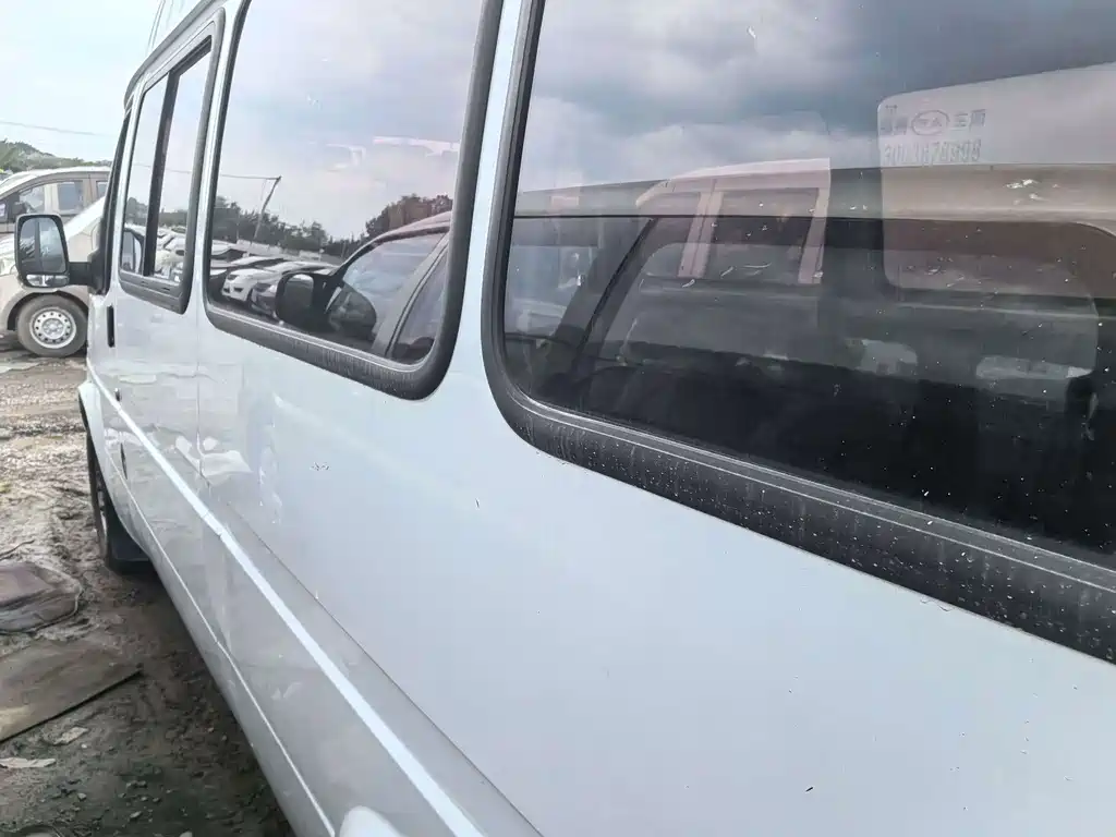 JMC Tesla — миниатюра 7