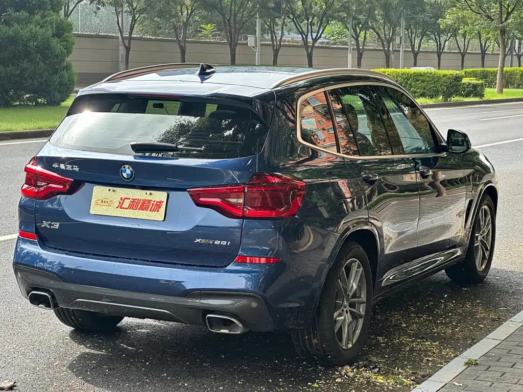 BMW  X3