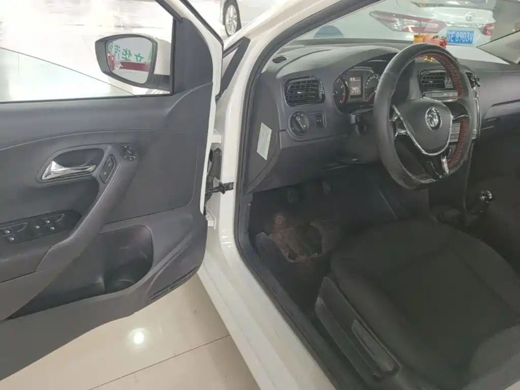 Volkswagen Polo — миниатюра 16