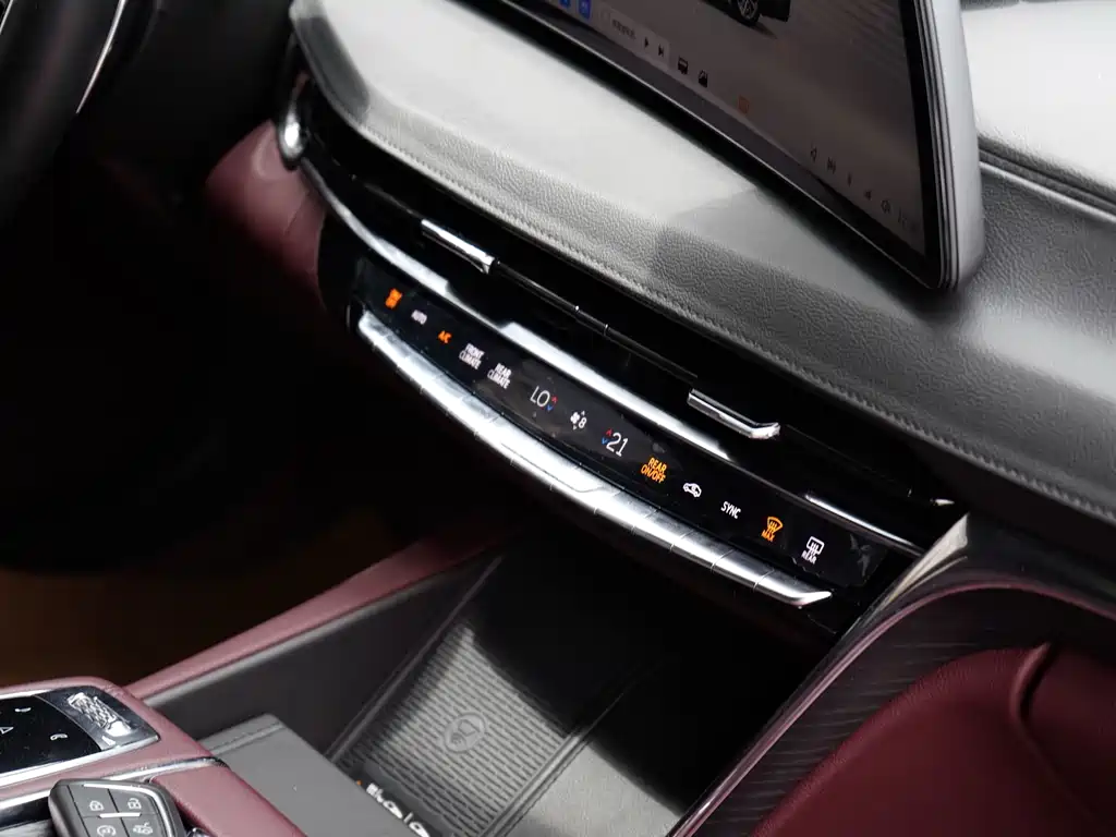 Cadillac CT6 — миниатюра 13
