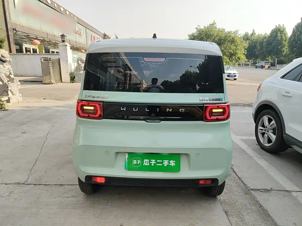 Wuling MINIEV — миниатюра 6