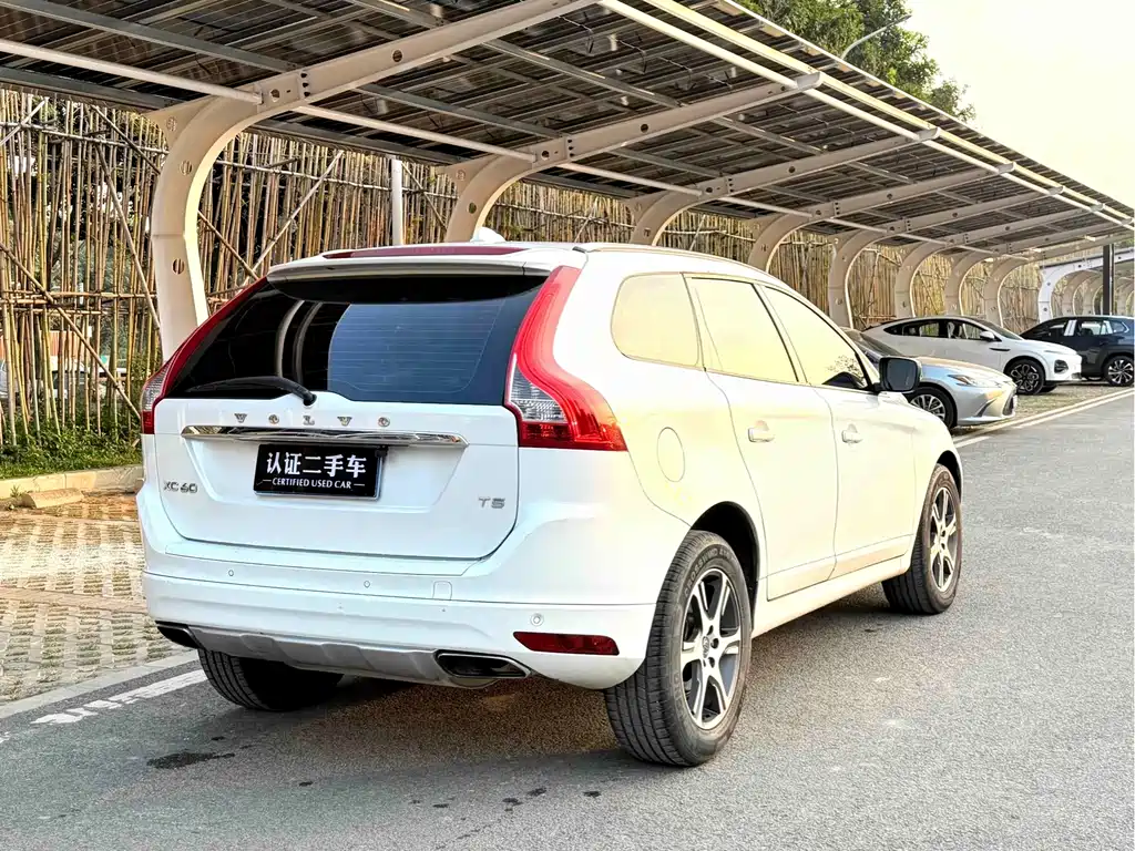 Volvo XC60 (Import) — миниатюра 5