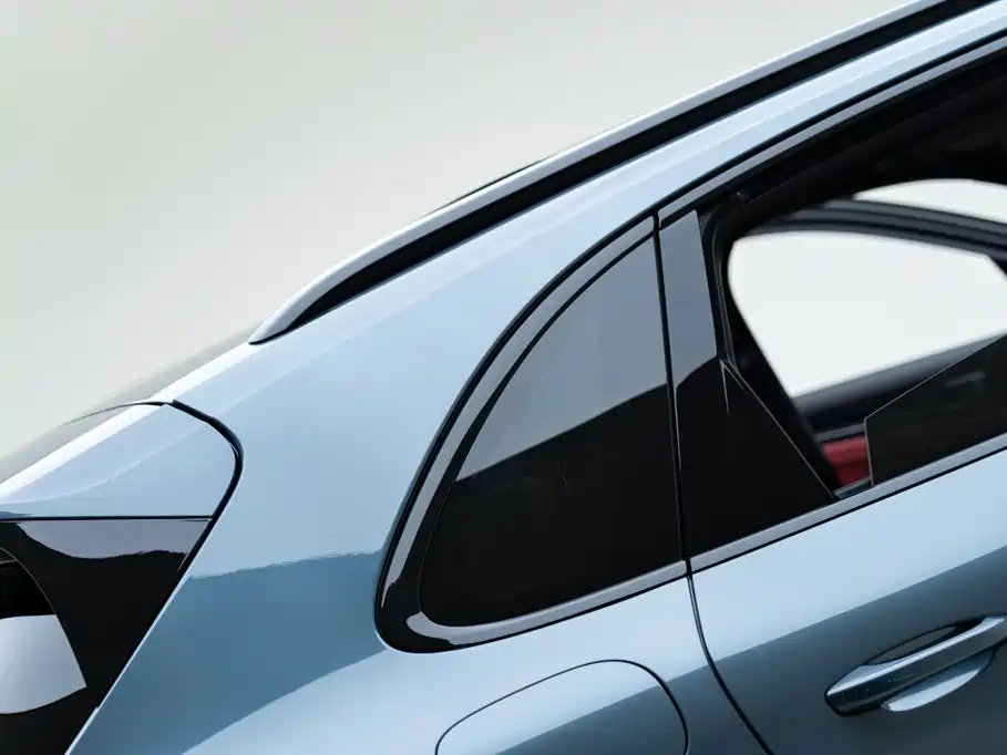 Porsche Cayenne — миниатюра 6