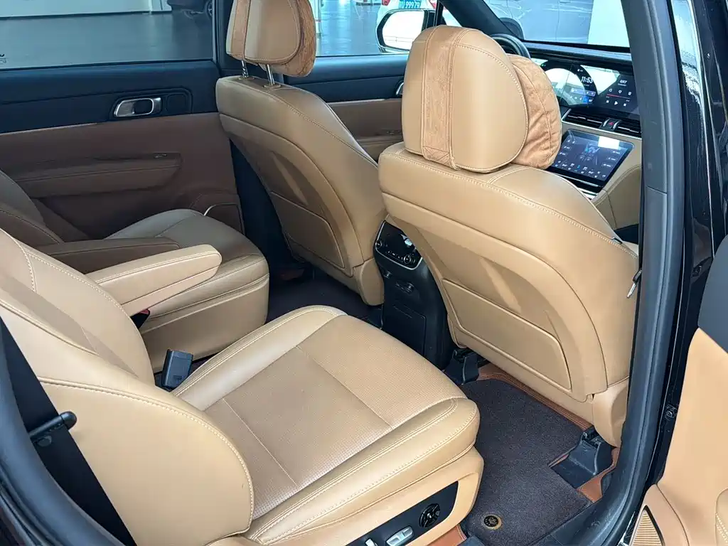 Li Auto ONE 2021 6 мест