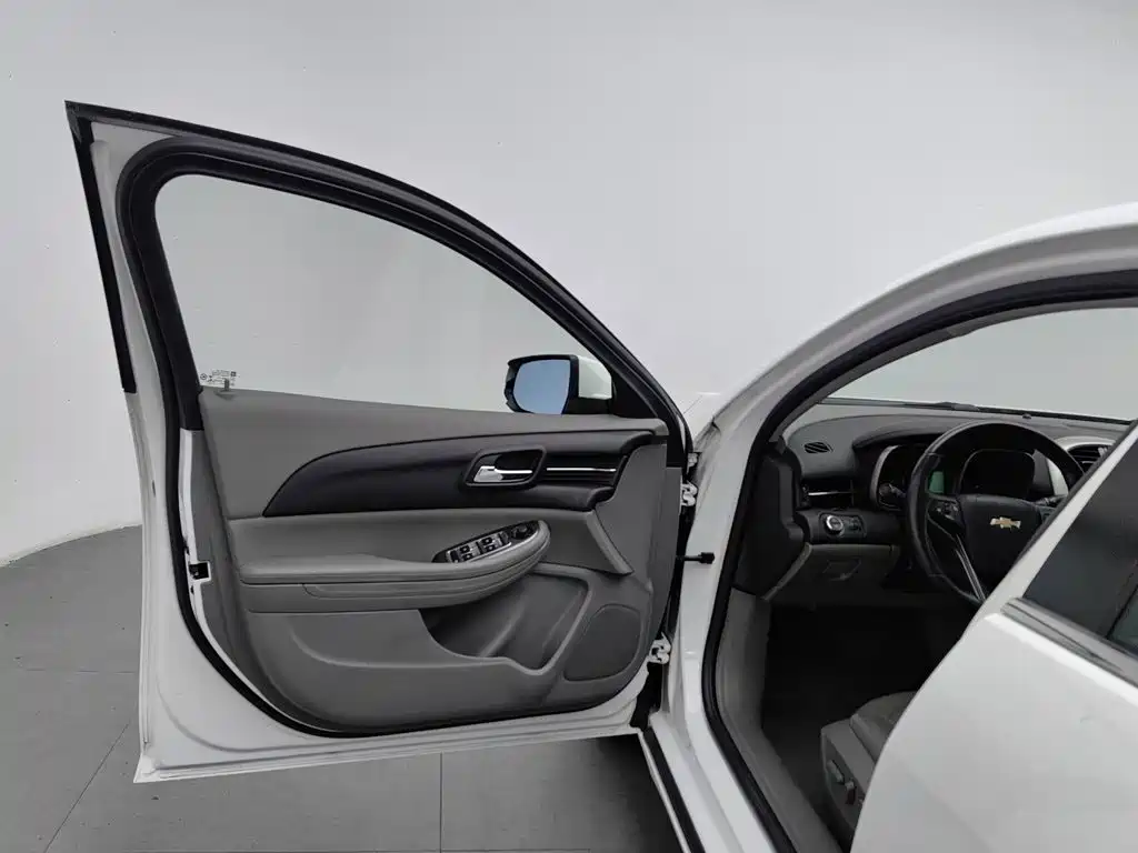 Chevrolet Malibu — миниатюра 8