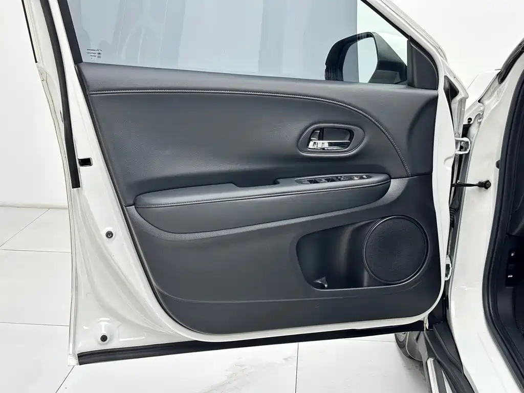 Honda Vezel — миниатюра 18