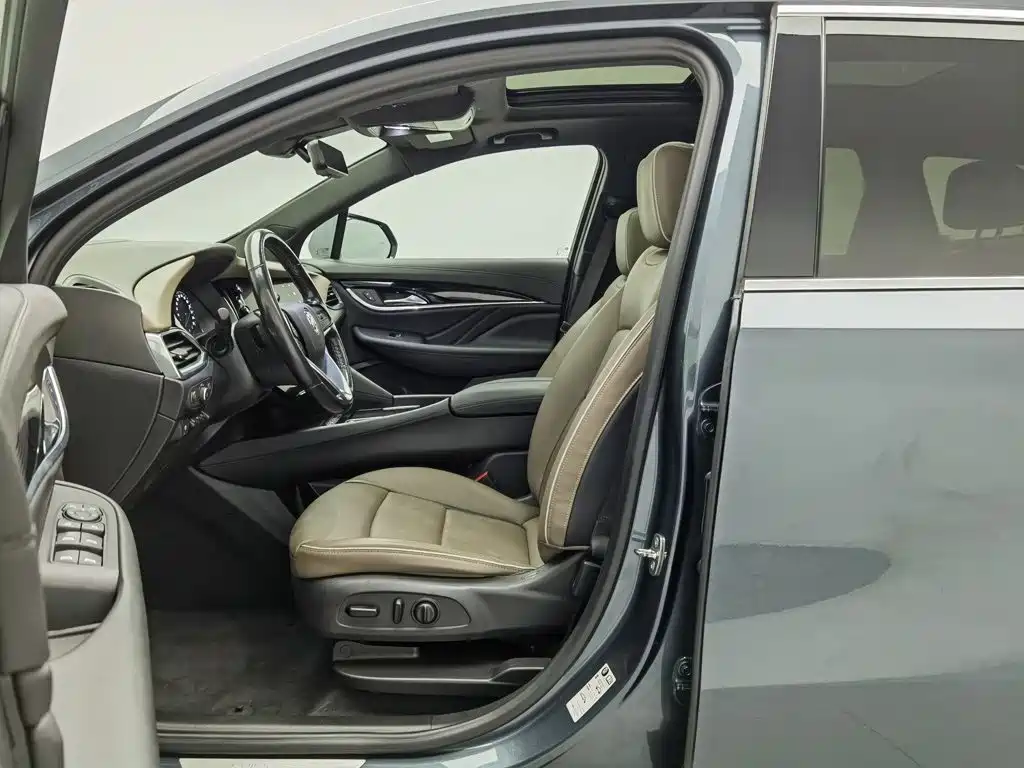 Buick Enclave — миниатюра 10