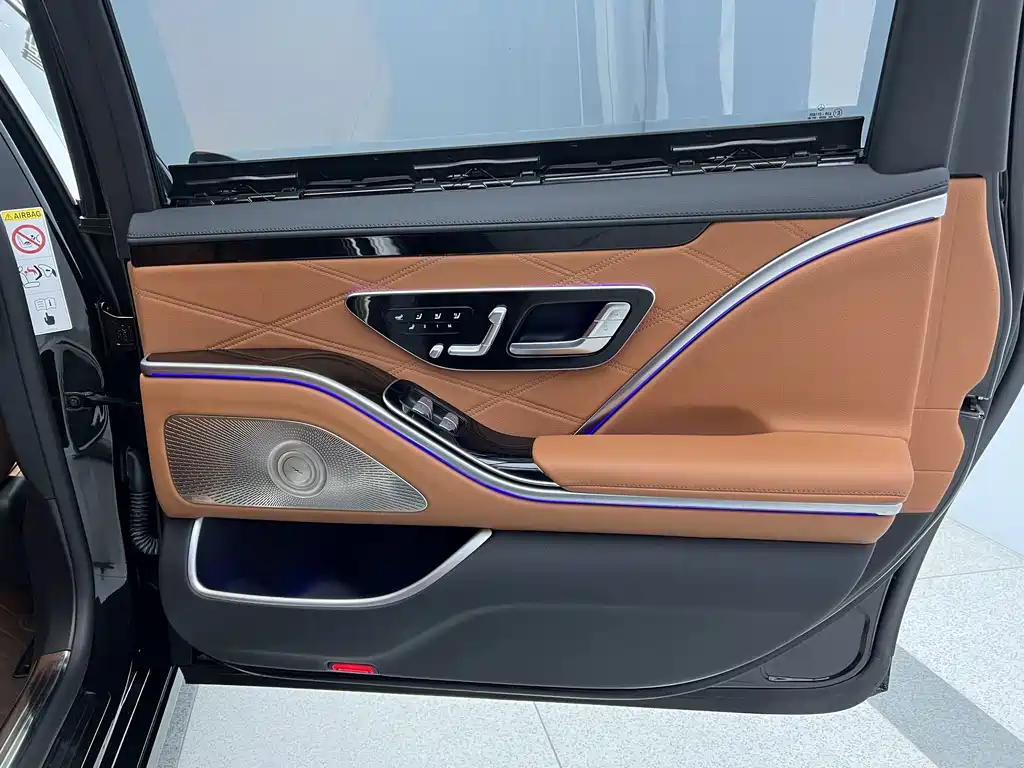 Mercedes-Benz S-Class — миниатюра 9