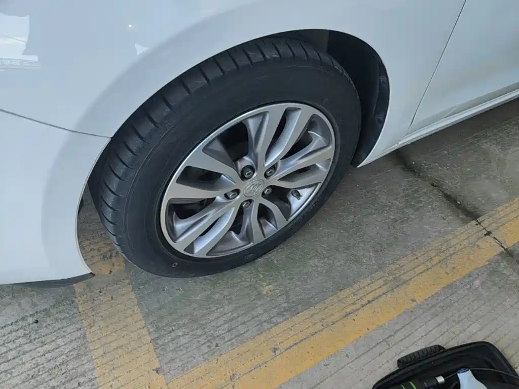 Buick Excelle — миниатюра 23