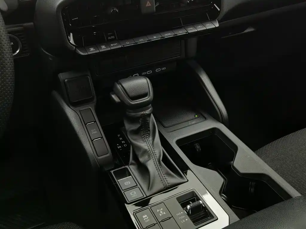 Toyota Prado — миниатюра 13