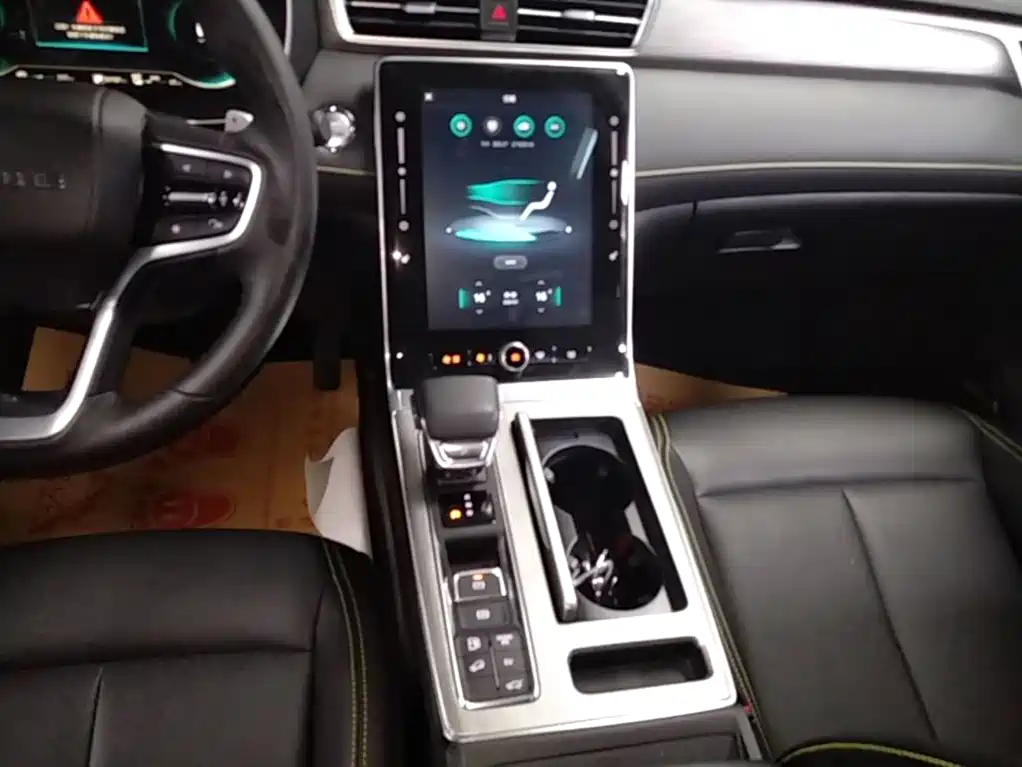 Roewe RX5 New Energy — миниатюра 14