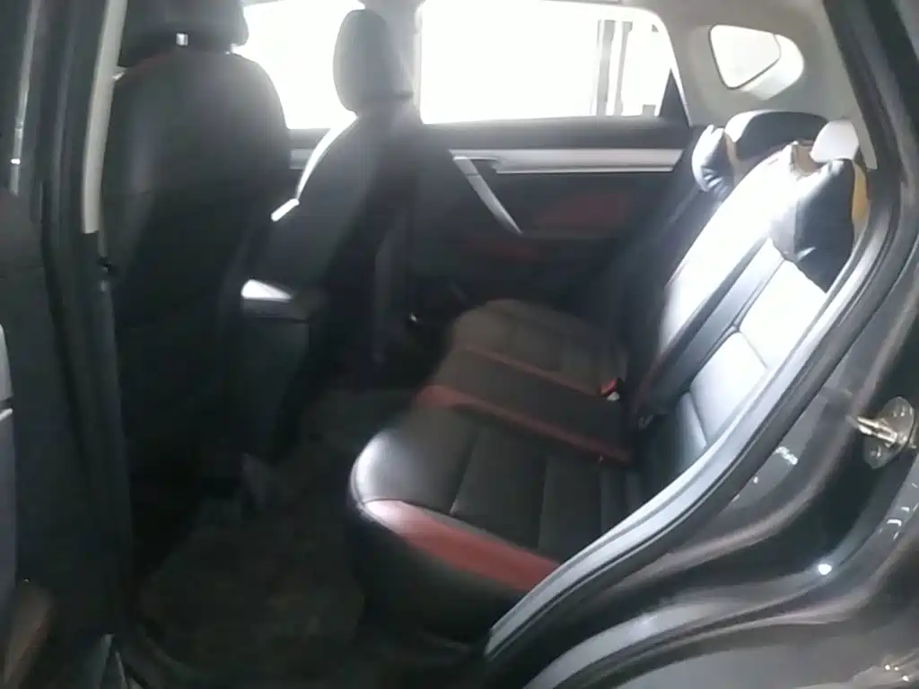 Geely Binyue — миниатюра 17