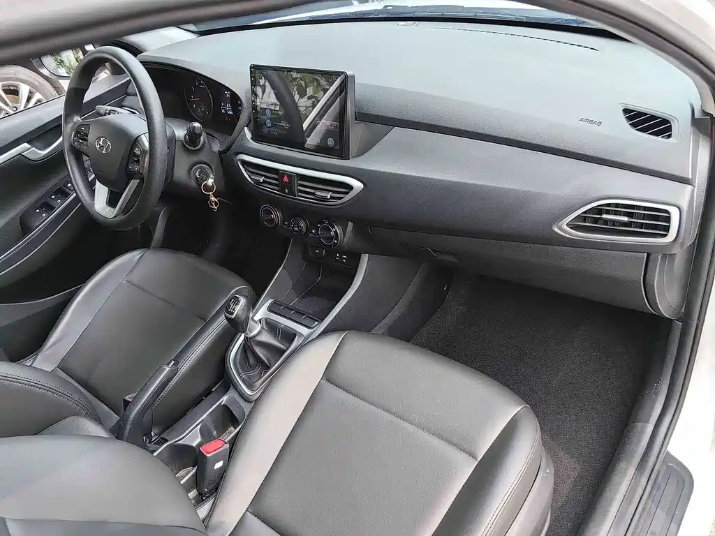Hyundai Elantra — миниатюра 5