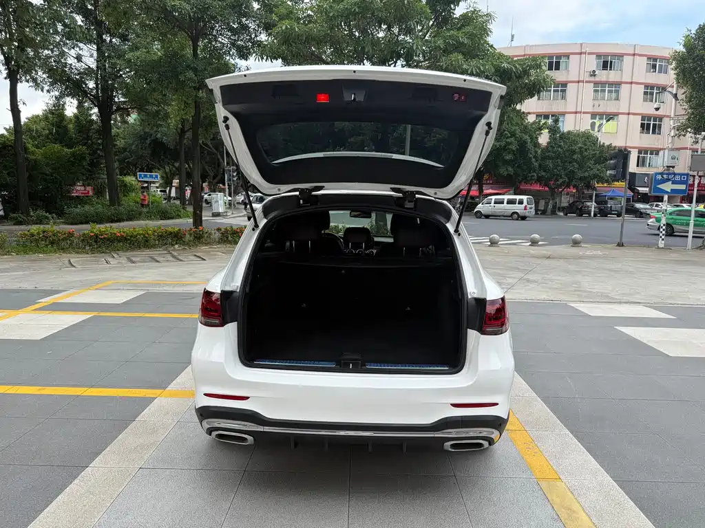 Mercedes-Benz GLC 2020 GLC 300 L 4MATIC Luxury