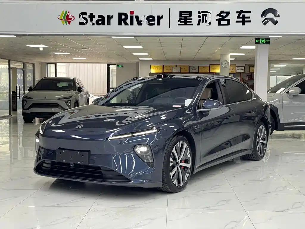 NIO ET7