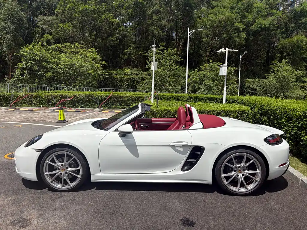 Porsche 718 2022 Boxster 2.0T
