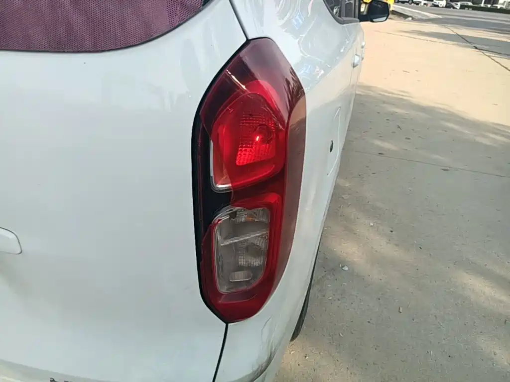 Wuling Hongguang EV — миниатюра 8