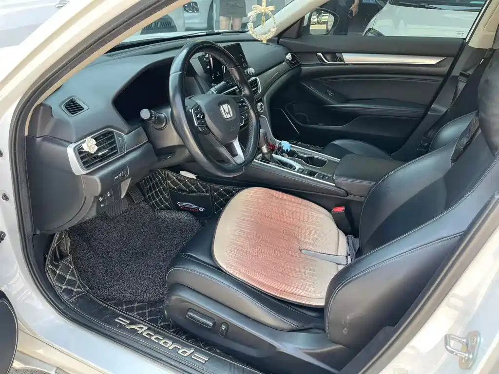 Honda Accord — миниатюра 5