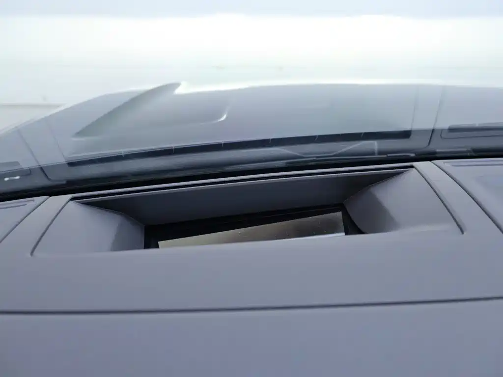 Volkswagen Touareg — миниатюра 24