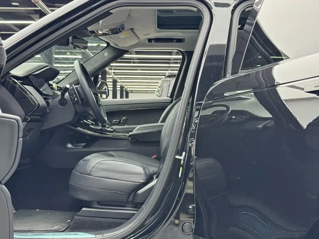 Land Rover Sport PHEV — миниатюра 8