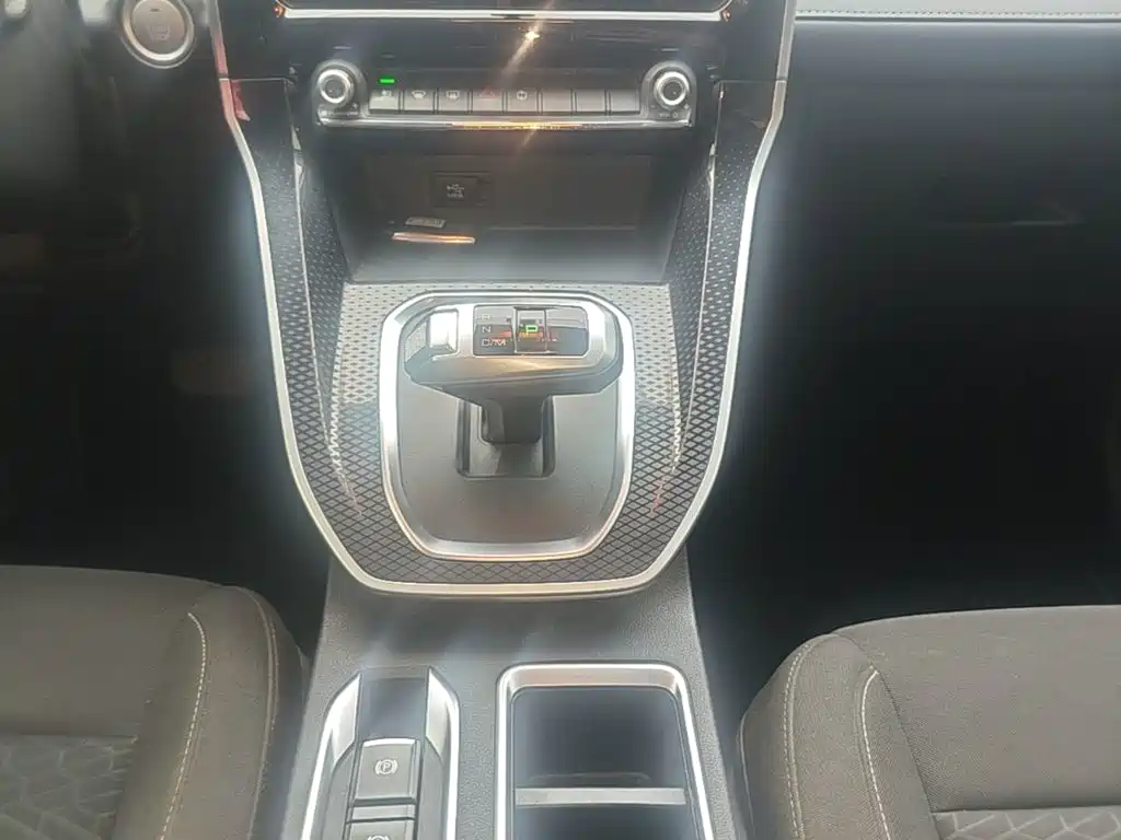 Haval M6 — миниатюра 14