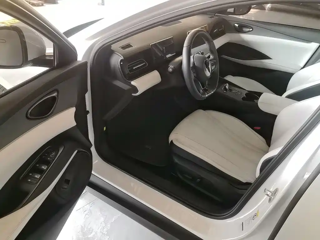BYD Seal 06 — миниатюра 16