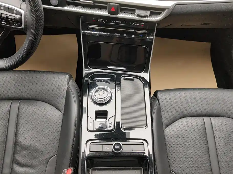 Kia K5 — миниатюра 16