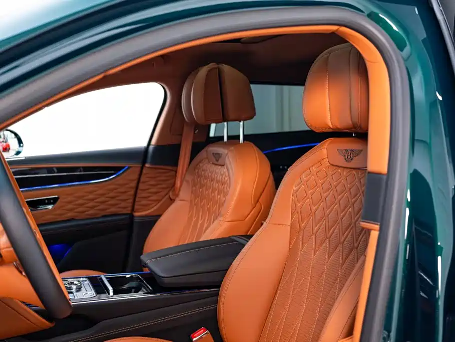 Bentley Flying Spur — миниатюра 8