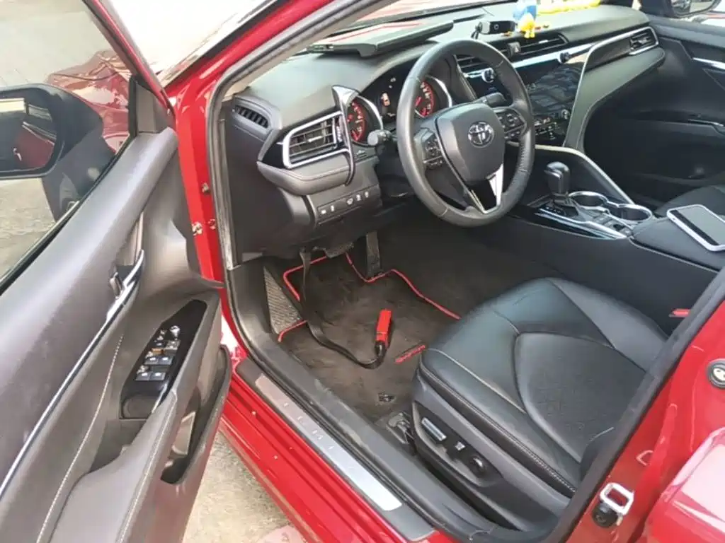 Toyota Camry — миниатюра 16