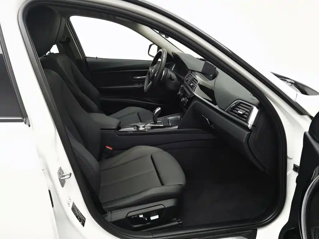 BMW 3 Series — миниатюра 23