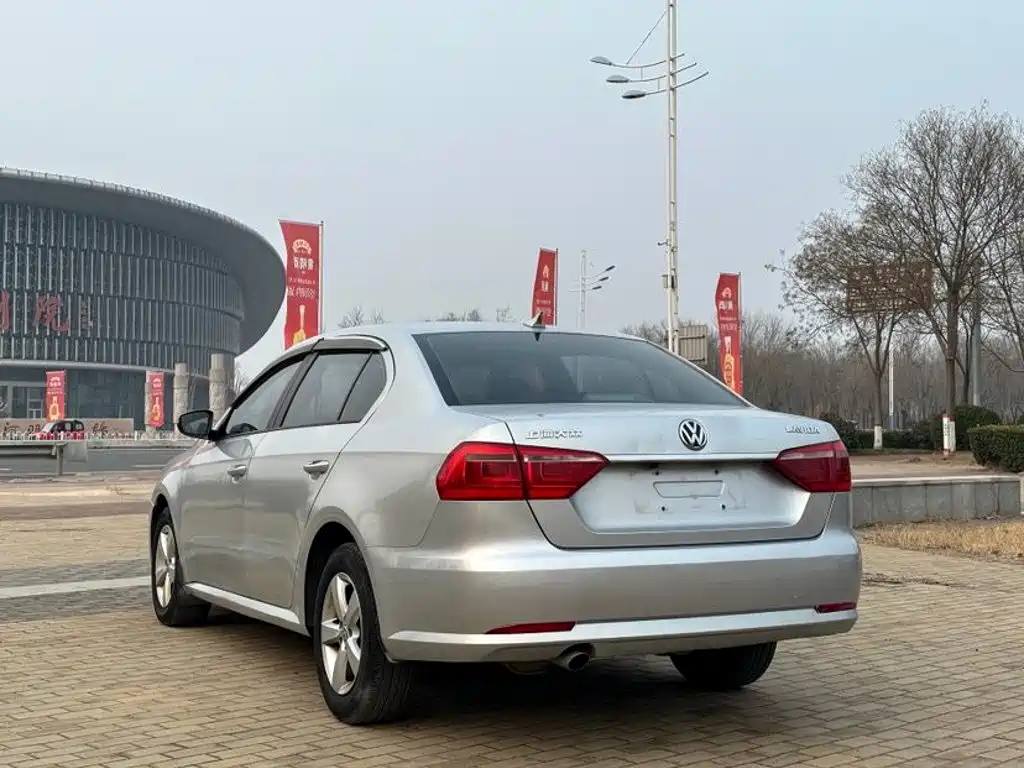 Volkswagen Lavida — миниатюра 6