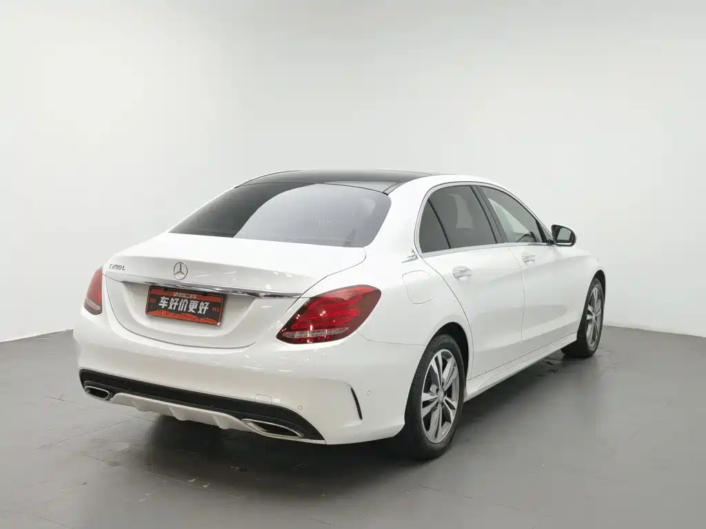 Mercedes-Benz C-Class — миниатюра 2