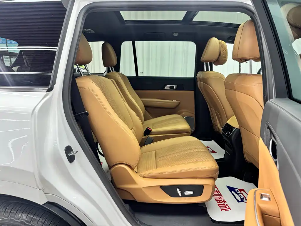 Li Auto Li ONE — миниатюра 18