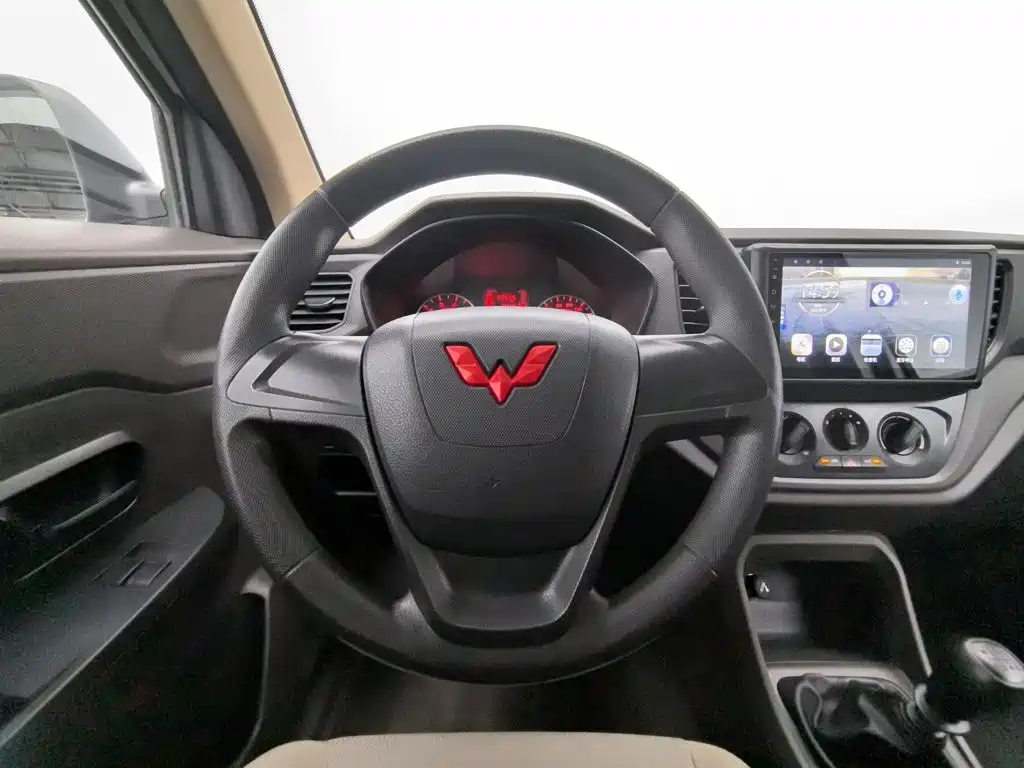 Wuling Hongguang V — миниатюра 11