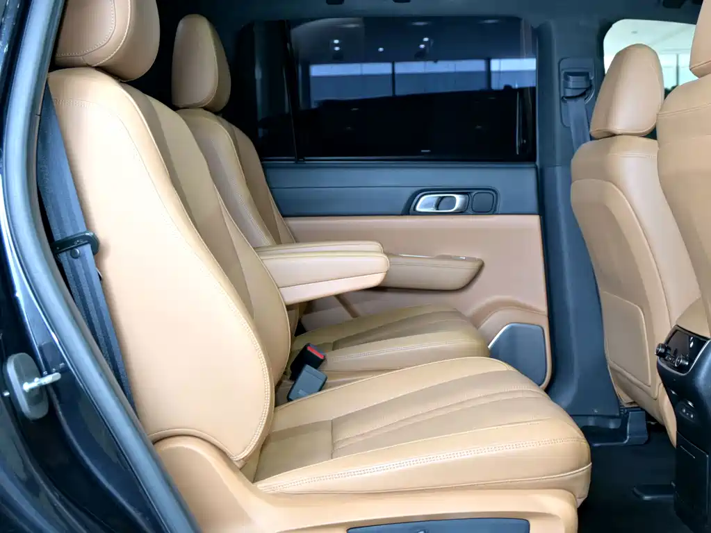 Li Auto Li ONE — миниатюра 13