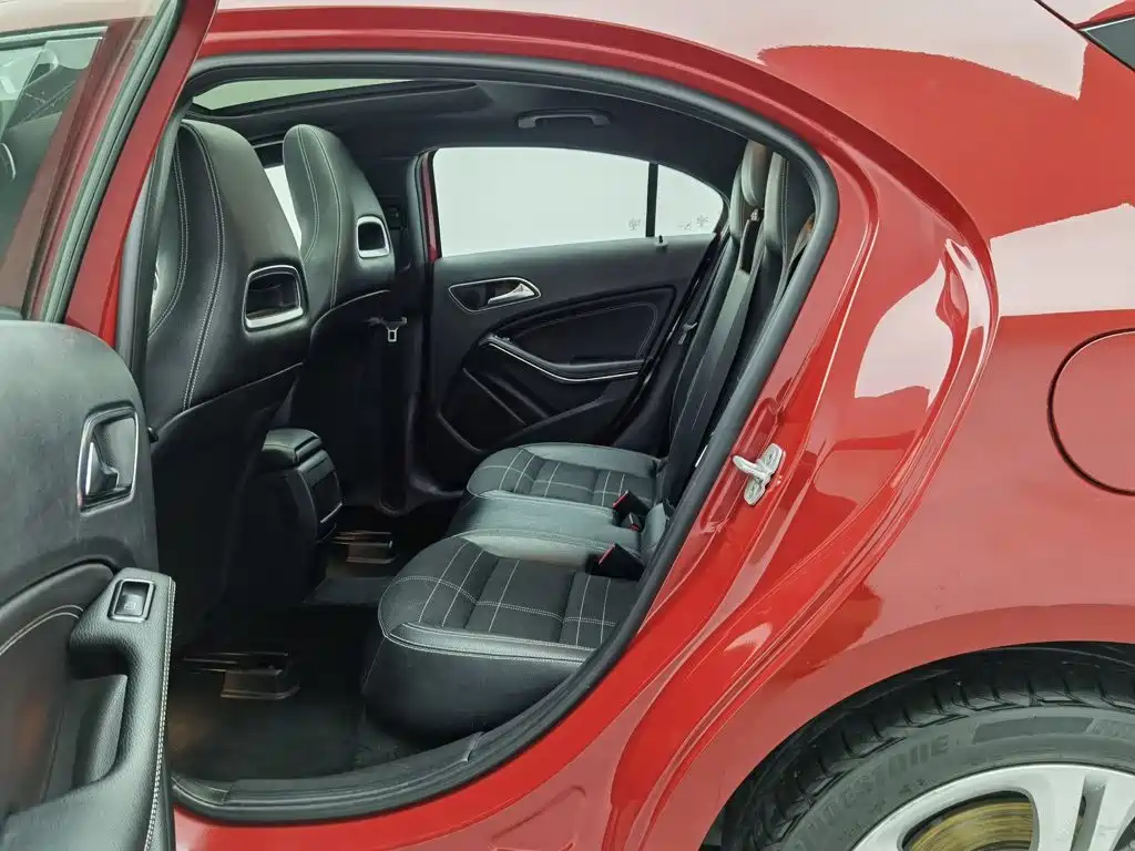 Mercedes-Benz A-Class (Import) — миниатюра 15