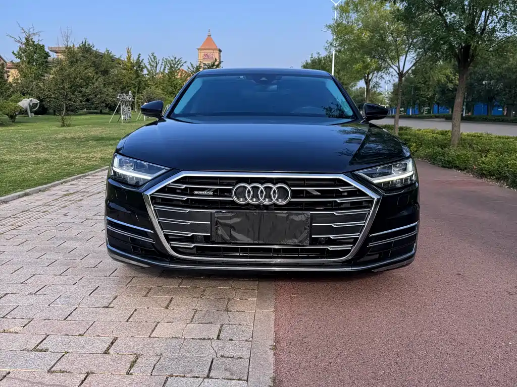 Audi A8 — миниатюра 2