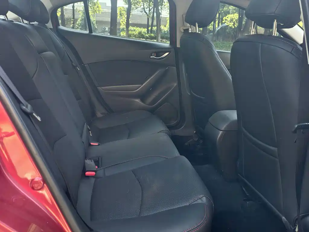 Mazda 3 Axela — миниатюра 4