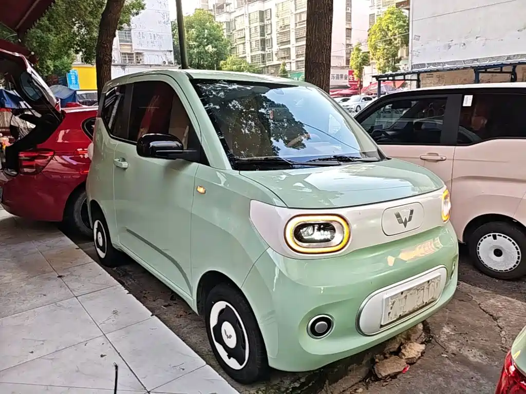 Wuling MINIEV — миниатюра 4