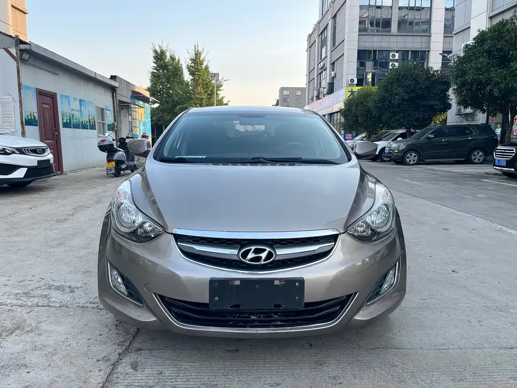 Hyundai Elantra Langdong — миниатюра 2