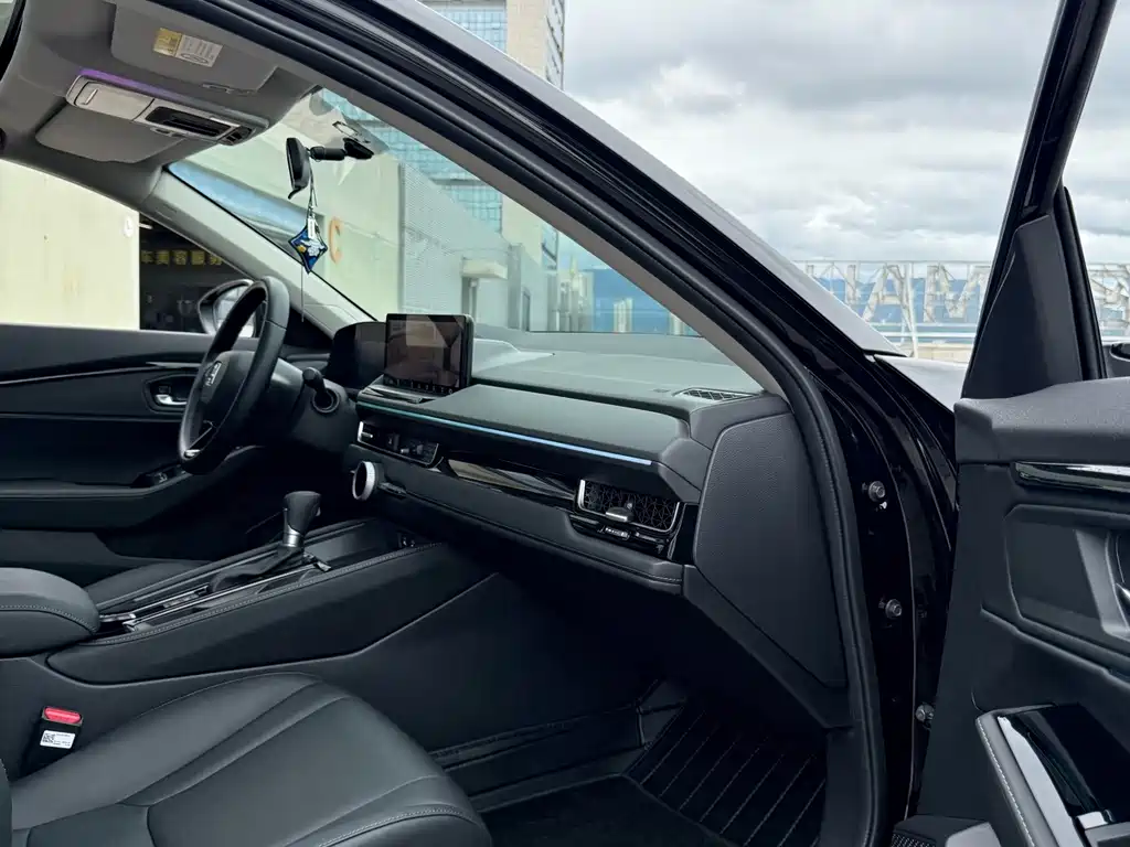 Honda Inspire — миниатюра 8