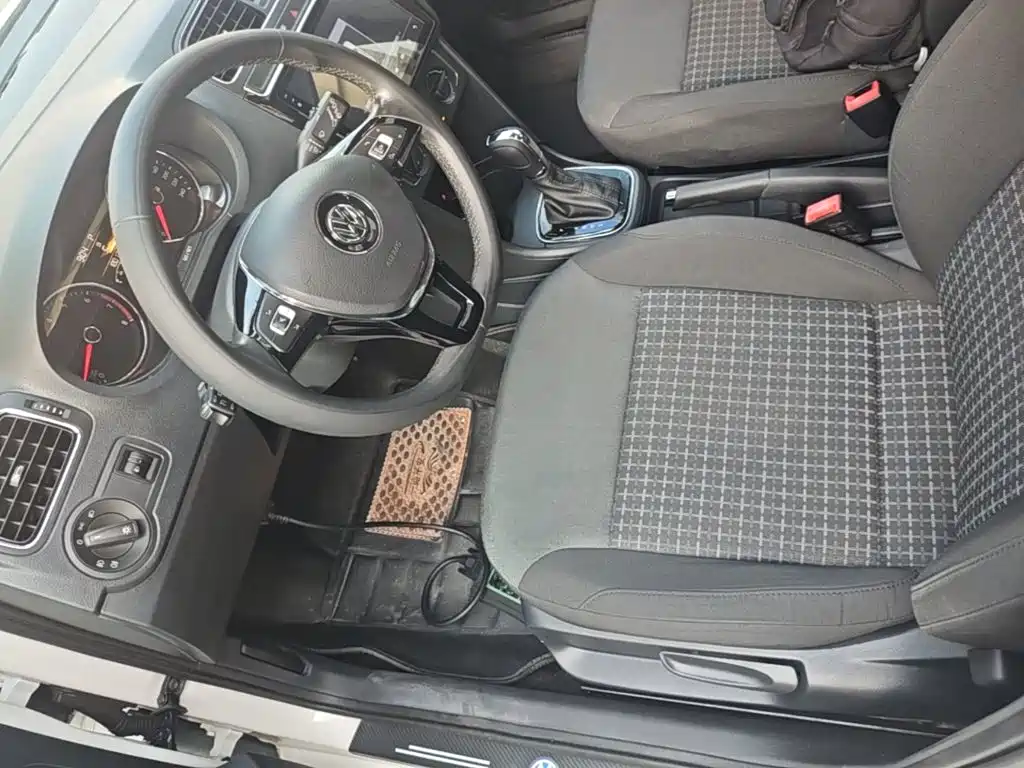 Volkswagen Polo — миниатюра 16