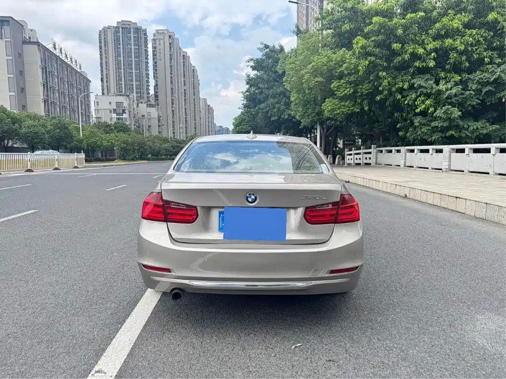 BMW 3 Series — миниатюра 8