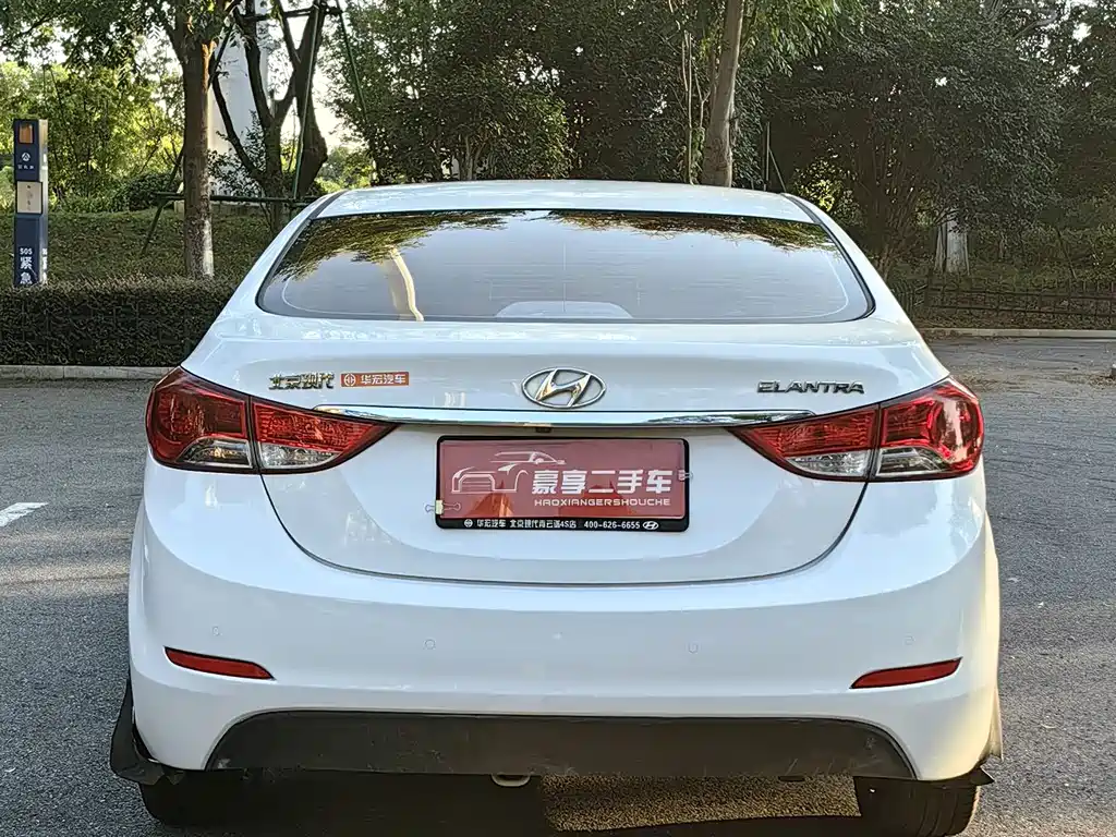 Hyundai Elantra Langdong — миниатюра 12
