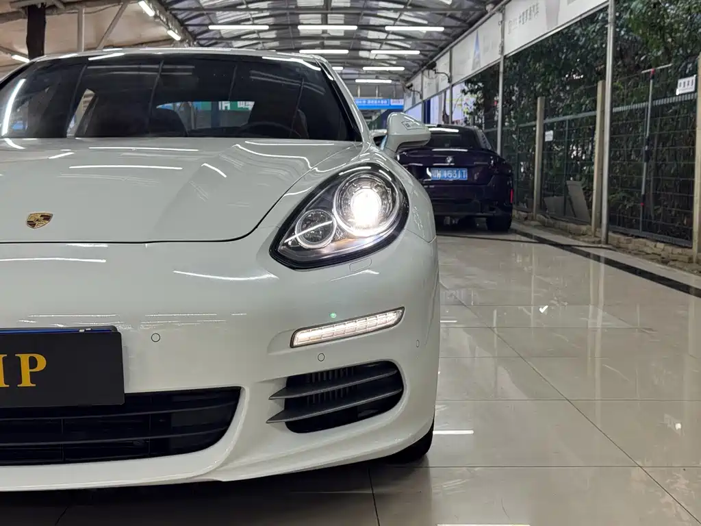 Porsche Panamera — миниатюра 3