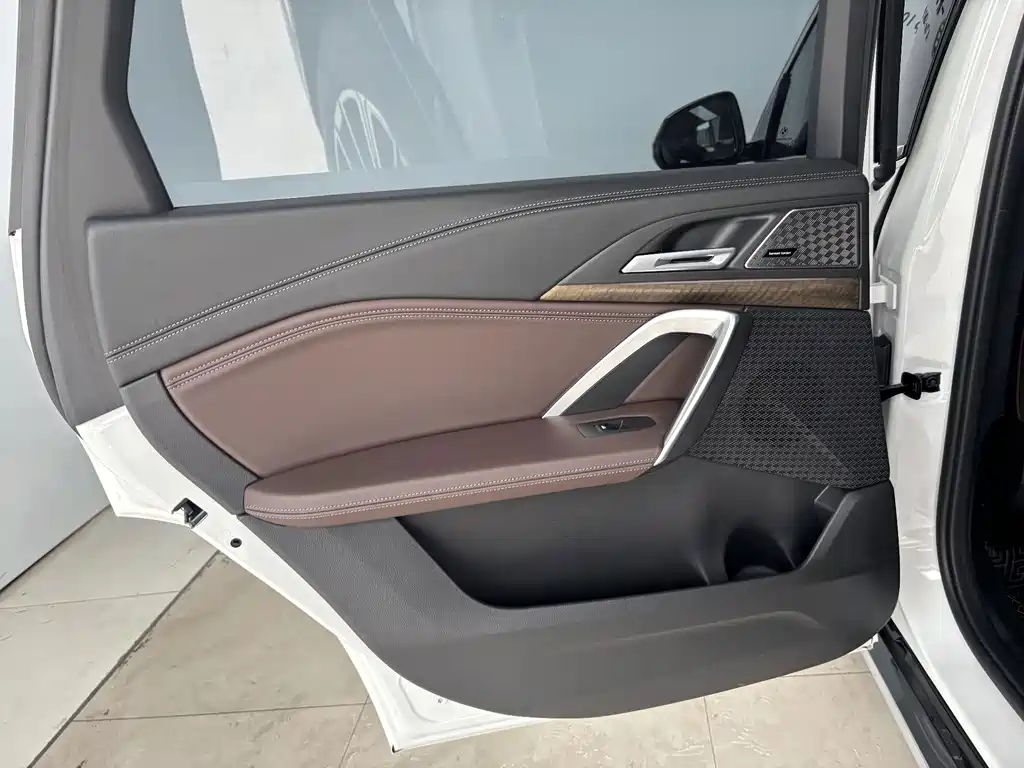BMW X1 — миниатюра 20