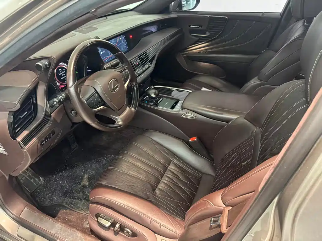 Lexus LS — миниатюра 4