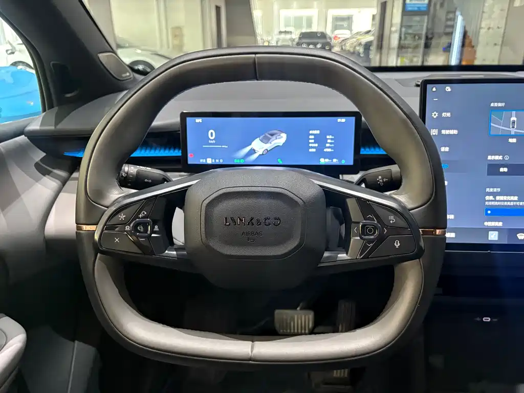 Lynk & Co Z20 — миниатюра 13