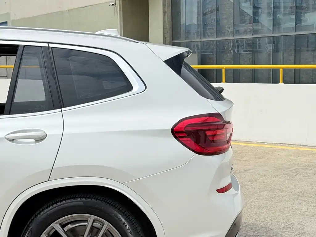 BMW X3 — миниатюра 5